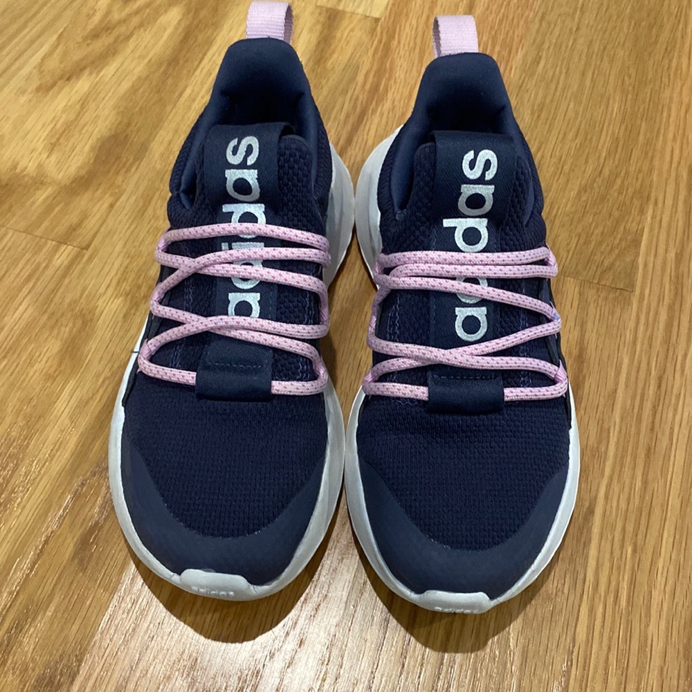 Girls Adidas sneakers